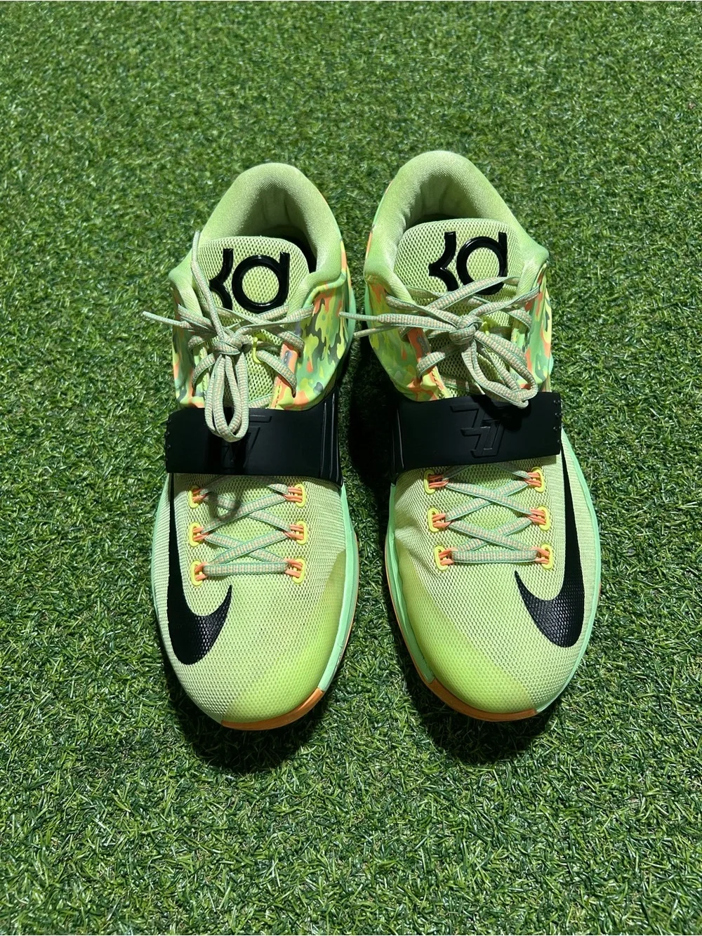 Men’s Nike KD 7 Easter Basketball Sneakers